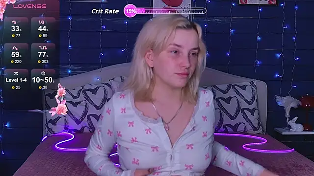 Snapshot of Crystal__Jull chatting on May 2, 12:15 am Crystal Jull online show from May 2, 12:15 am