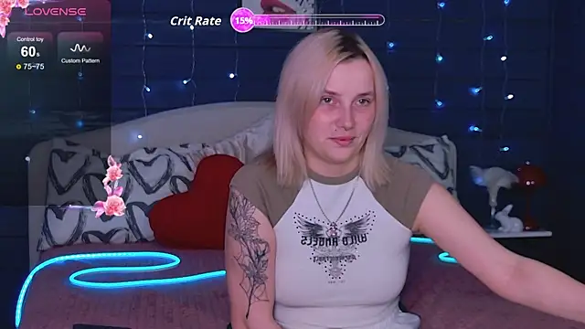 Snapshot of Crystal__Jull chatting on May 9, 5:07 pm Crystal Jull online show from May 9, 5:07 pm