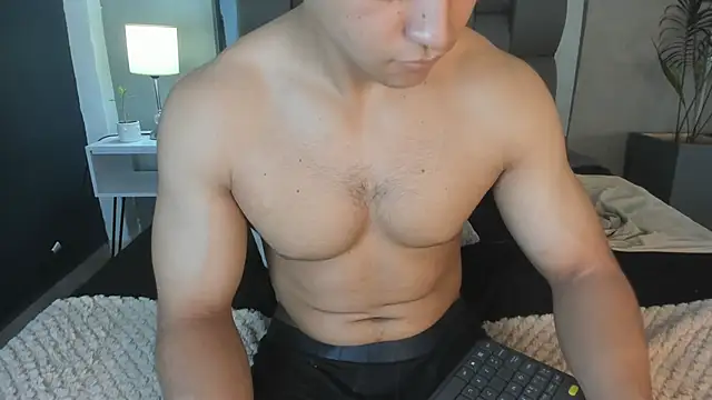 Snapshot of Charlie___Musk chatting on June 3, 2:33 pm Charlie Musk online show from June 3, 2:33 pm