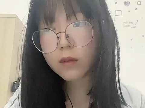 Belle-LL online show from April 21, 11:38 am