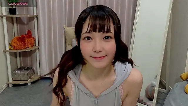 Snapshot of mi-na-2 chatting on May 27, 9:50 am mi-na-2 online show from May 27, 9:50 am