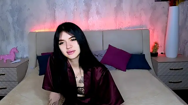 Holly Beck online show from May 19, 12:49 am