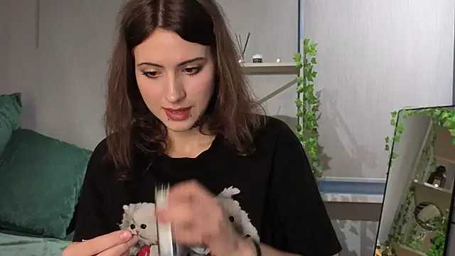 lovergirl4me online show from April 21, 2:56 pm