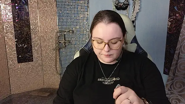 CatherineClaire online show from August 9, 4:12 pm