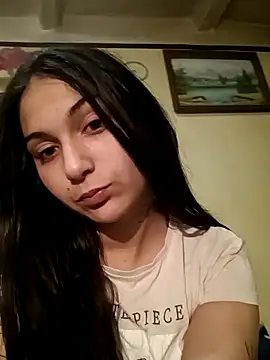 Snapshot of amira1348 chatting on May 4, 7:54 pm amira1348 online show from May 4, 7:54 pm