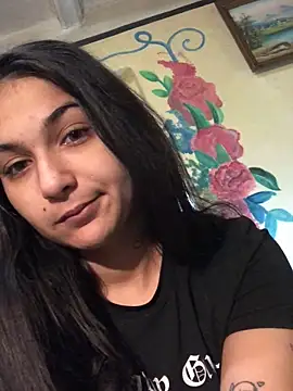 Snapshot of amira1348 chatting on May 13, 5:27 am amira1348 online show from May 13, 5:27 am