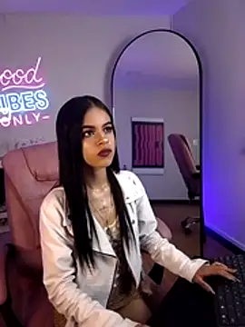  Starfire   online show from April 21, 10:45 pm