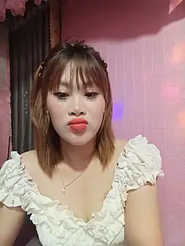 Snapshot of Ly-sexyy chatting on July 6, 10:01 am Ly-sexyy online show from July 6, 10:01 am