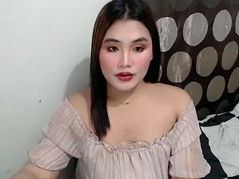 Snapshot of YourBaby_Eva chatting on April 25, 7:33 pm YourBaby Eva online show from April 25, 7:33 pm