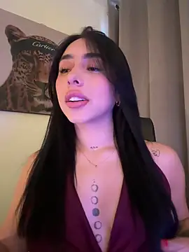 Snapshot of IsabellaNoir_ chatting on June 16, 10:23 pm IsabellaNoir online show from June 16, 10:23 pm
