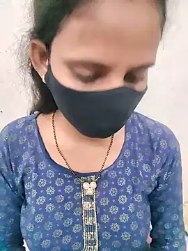 Snapshot of Cutie_Neetu chatting on June 15, 7:32 am Cutie Neetu online show from June 15, 7:32 am