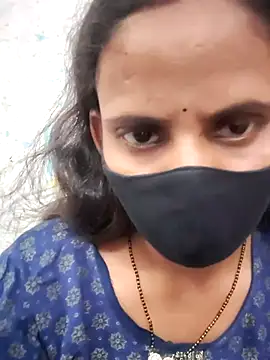Snapshot of Cutie_Neetu chatting on June 17, 9:12 am Cutie Neetu online show from June 17, 9:12 am