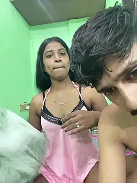 Snapshot of hot-couple-0 chatting on June 11, 12:58 pm hot-couple-0 online show from June 11, 12:58 pm