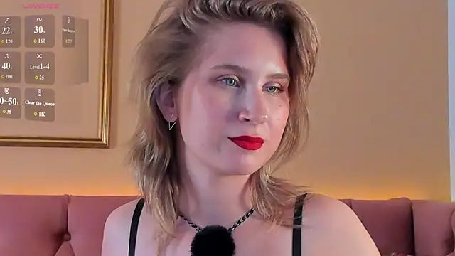 Snapshot of Lilianadaniels chatting on July 8, 1:43 am Lilianadaniels online show from July 8, 1:43 am