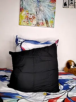 B-E Temptations online show from April 22, 2:07 pm