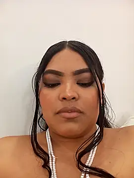 Snapshot of riley_dolly chatting on May 4, 4:41 am riley dolly online show from May 4, 4:41 am