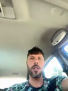 Snapshot of SexyMarck chatting on June 5, 7:47 am SexyMarck online show from June 5, 7:47 am