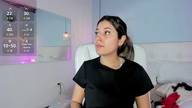 Snapshot of Alessia_blaze chatting on May 10, 5:23 am Alessia blaze online show from May 10, 5:23 am