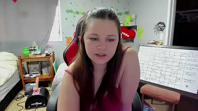 DelilaFields2 online show from May 22, 6:57 pm