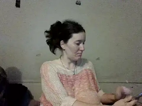 Snapshot of Mini83 chatting on May 16, 5:23 pm Mini83 online show from May 16, 5:23 pm