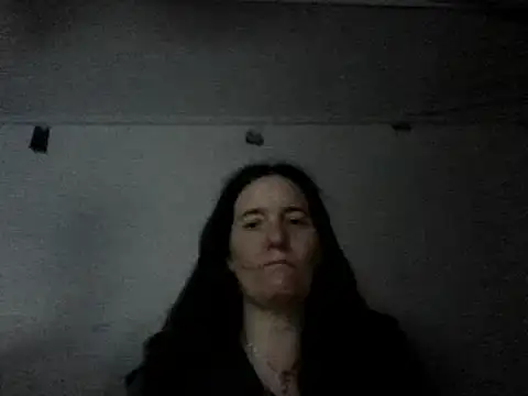 Snapshot of Mini83 chatting on May 18, 8:58 pm Mini83 online show from May 18, 8:58 pm