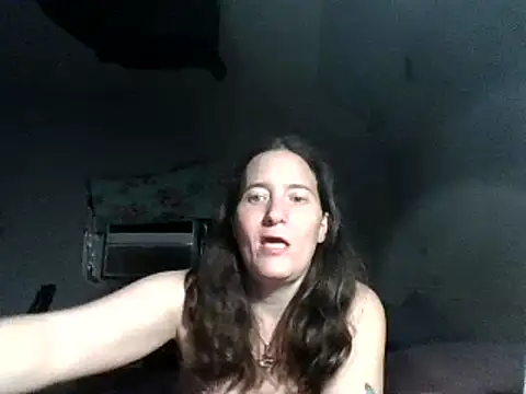 Snapshot of Mini83 chatting on June 2, 4:25 am Mini83 online show from June 2, 4:25 am