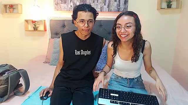 Snapshot of Lubli_thodez chatting on April 25, 1:36 pm Lubli thodez online show from April 25, 1:36 pm