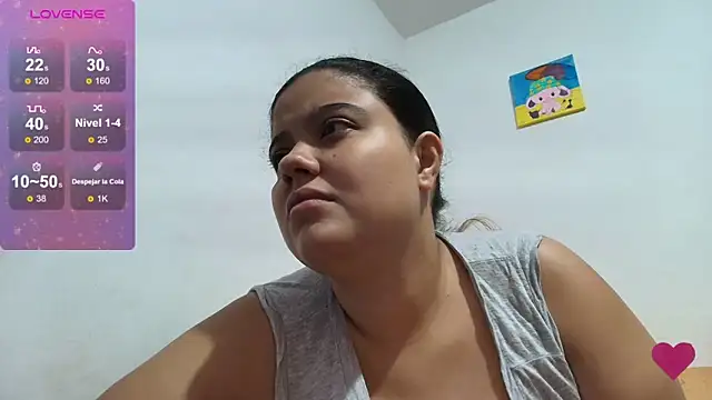 Snapshot of EliVanegas chatting on June 25, 10:09 am EliVanegas online show from June 25, 10:09 am