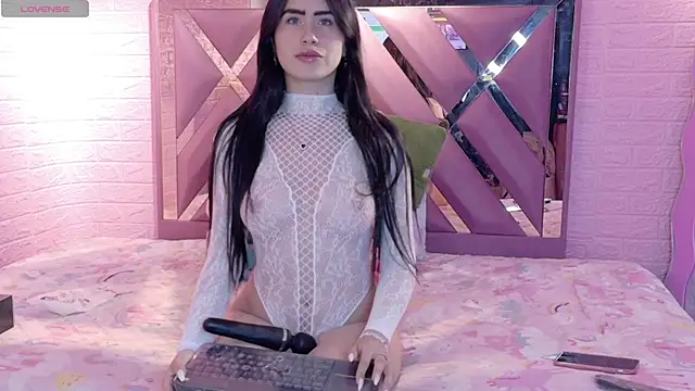 Snapshot of Lexy_Dumoun_ chatting on June 14, 3:52 am Lexy Dumoun online show from June 14, 3:52 am
