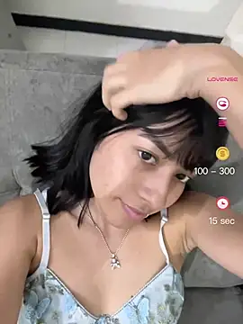 Snapshot of katty_lovelyy chatting on April 26, 2:42 am katty lovelyy online show from April 26, 2:42 am