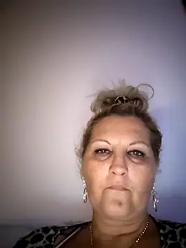 Divineblond online show from October 13, 8:20 pm