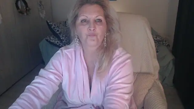 Divineblond online show from March 23, 9:08 pm