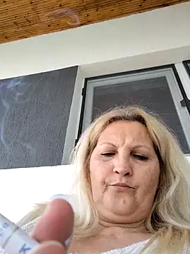 Divineblond online show from April 3, 12:58 pm