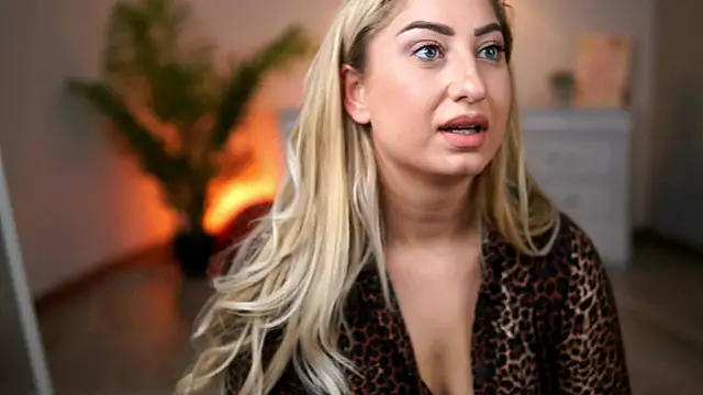 DreamElle online show from April 29, 12:53 pm