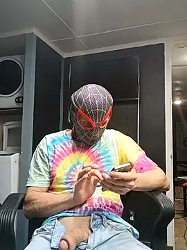 bwcloverboy2 online show from June 4, 3:34 am