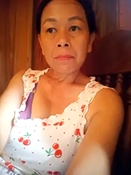 Snapshot of Ari-Na9 chatting on July 22, 8:06 am Ari-Na9 online show from July 22, 8:06 am
