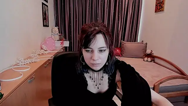 Snapshot of MiniLysii chatting on April 24, 7:00 am MiniLysii online show from April 24, 7:00 am