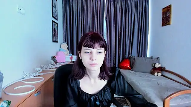 Snapshot of MiniLysii chatting on May 7, 5:35 am MiniLysii online show from May 7, 5:35 am
