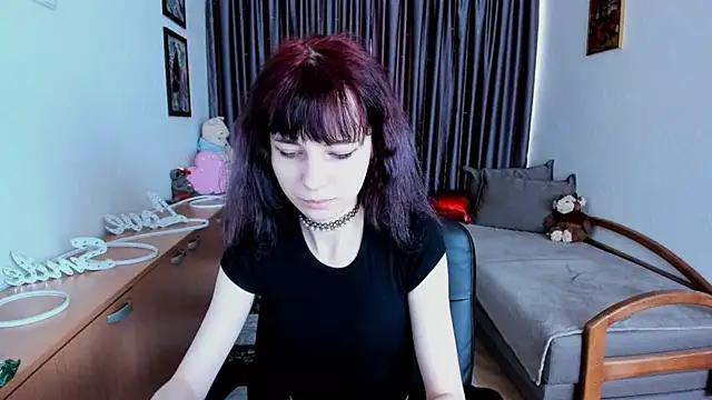 Snapshot of MiniLysii chatting on May 14, 5:36 am MiniLysii online show from May 14, 5:36 am