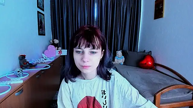 Snapshot of MiniLysii chatting on May 28, 5:38 am MiniLysii online show from May 28, 5:38 am