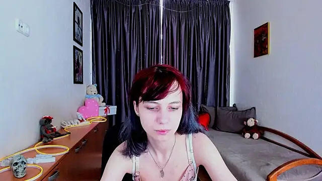 Snapshot of MiniLysii chatting on June 27, 5:34 am MiniLysii online show from June 27, 5:34 am