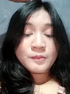 Snapshot of Rayya_ayy chatting on May 25, 4:46 pm Rayya ayy online show from May 25, 4:46 pm