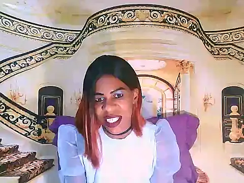 Snapshot of EbonySweetPeach chatting on May 2, 5:45 am EbonySweetPeach online show from May 2, 5:45 am