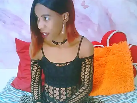 Snapshot of EbonySweetPeach chatting on May 11, 9:04 am EbonySweetPeach online show from May 11, 9:04 am