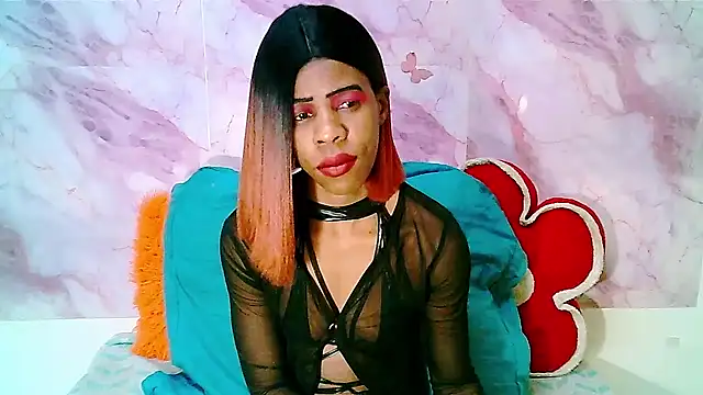 Snapshot of EbonySweetPeach chatting on July 14, 5:23 am EbonySweetPeach online show from July 14, 5:23 am