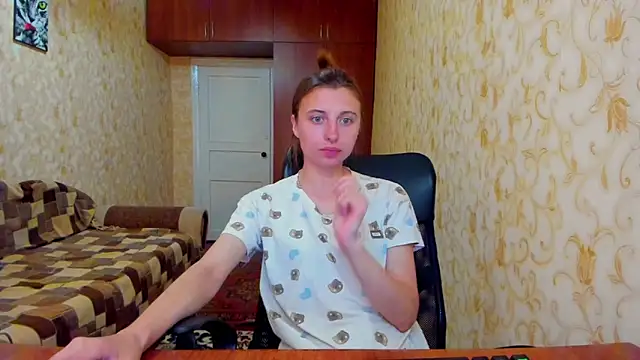 Snapshot of MilaShka29 chatting on June 12, 7:18 am MilaShka29 online show from June 12, 7:18 am