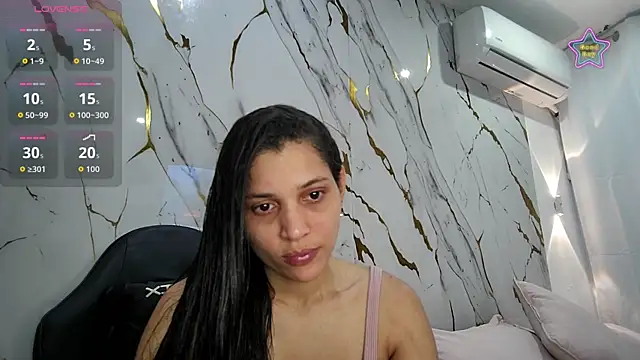 Snapshot of oriana_sweet chatting on June 14, 4:20 pm oriana sweet online show from June 14, 4:20 pm