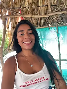 Snapshot of SaryJonex chatting on June 2, 3:14 pm SaryJonex online show from June 2, 3:14 pm