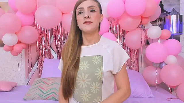 Snapshot of Nicoll_89 chatting on May 25, 12:11 pm Nicoll 89 online show from May 25, 12:11 pm