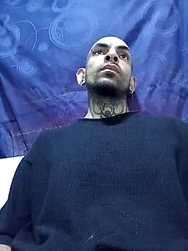 Snapshot of Demon_Rose_ chatting on May 3, 11:00 pm Demon Rose online show from May 3, 11:00 pm